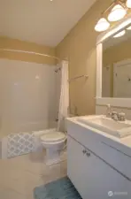 The 2nd guest suite bathroom.