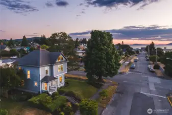 This home shines in the twilight of a beautiful summer evening in historic Old Town. Enjoy the sunsets and the quiet ambiance of this wonderful neighborhood.