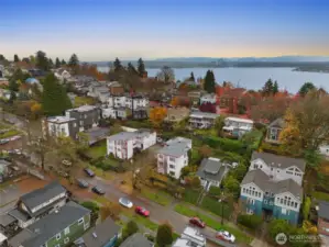 This house is in a perfect Leschi location. You can walk to schools and parks.