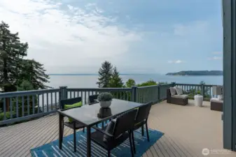 Whether having your morning coffee or enjoying the sounds of nature this is going to be your favorite spot. Eagles, whales and dolphins are normal sightings here.