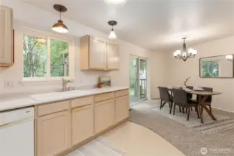 Access to large back deck off dining