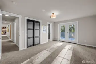 Primary Sitting area unstaged
