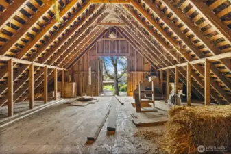 Large Barn, perfect for your animals