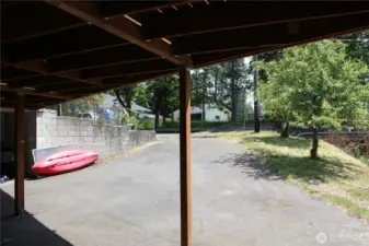 plenty of off street parking