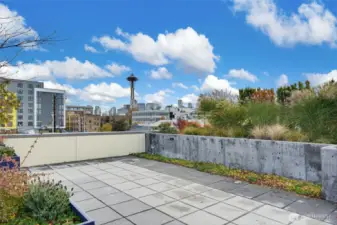 Come tour this Seattle gem ! You won't be disappointed !