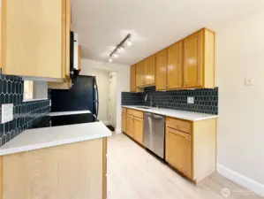 New appliances and sink