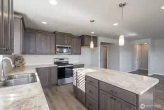 Gorgeous and spacious kitchen