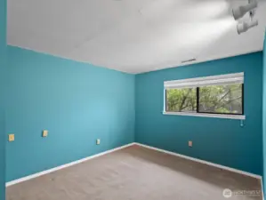 4th bed on ground level.