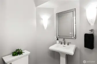 1/2 Bath