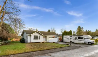 RV parking has 30-amp service