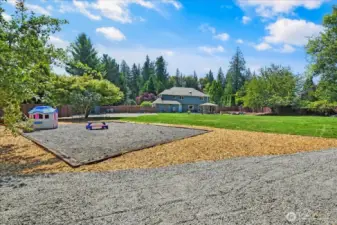 4 Bedroom + Bonus Room and a Den/Office 2.5 Bathrooms 3,033 Sq Feet Lg 3 Car Garage