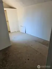 Upstairs Bedroom Needs Carpet and Paint