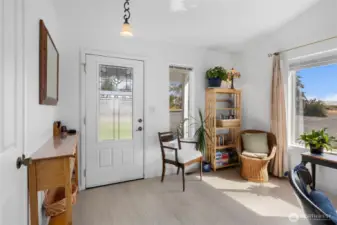 Front entry and family room, VIEWS!!!!