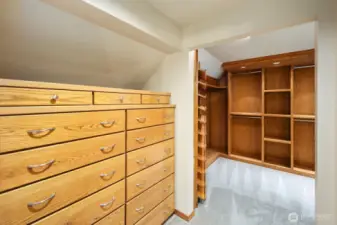 Custom Walk-In Closet