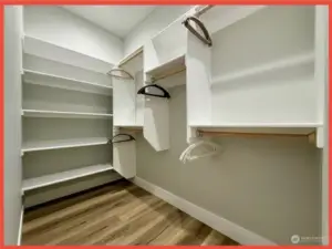 Lovely walk-in closet