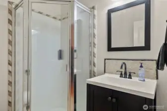 3/4 bath on main