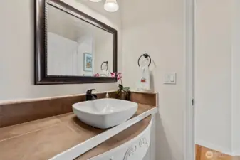 1/2 bath on main