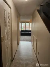 #492 Hallway (1st floor)
