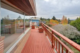 ...continues to back yard and patio