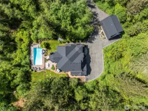 The long, private drive ensures your privacy.    Parking for a small fleet!