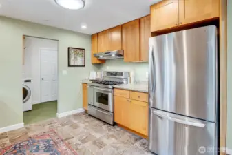 Dual fuel gas range.