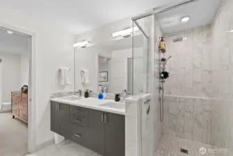 Top Level Primary en suite