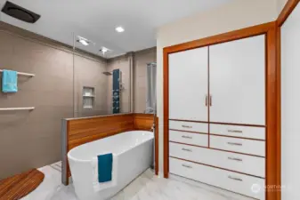 Recently Updated Primary Suite. Massaging Shower-Rain Head-Wand...Soaking Tub and Designer Tile.