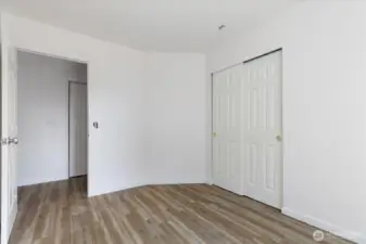 2nd Bed, new closet