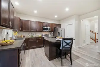 Loads of cabinets and SS appliances