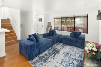 Livingroom and entryway