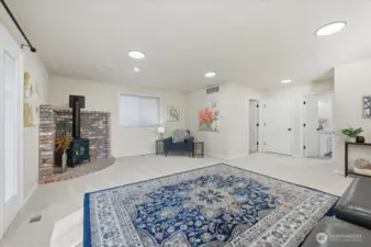 Large Family Room with Lots of Options