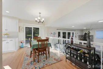 Information Dining Area