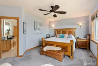 5-piece attached ensuite