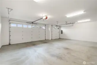 3 car garage