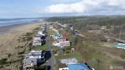 Awesome Moclips Opportunity-Two Oceanview Units across the street from the BEACH!