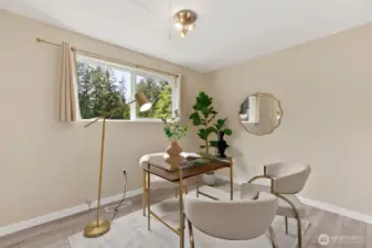 2nd bedroom