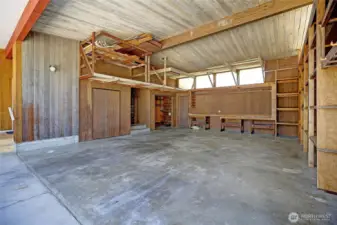 Carport could easily be enclosed/converted to large garage.