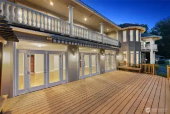 Evenings on the deck. Soft lighting, water reflections, and unforgettable lakefront ambiance.