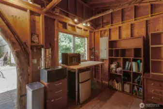 Interior of the Shedquarters