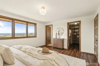 Primary suite