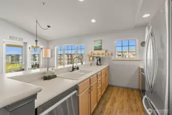 Yes, you get ocean and dune views even from the kitchen