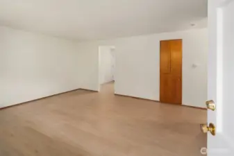 Front door entry 5110's living room