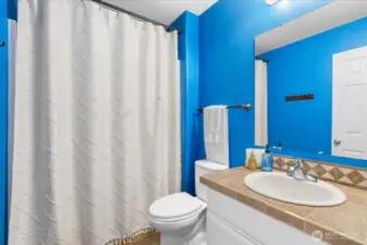 Upstairs full bath