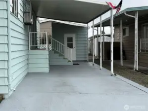 Driveway and storage shed w/power