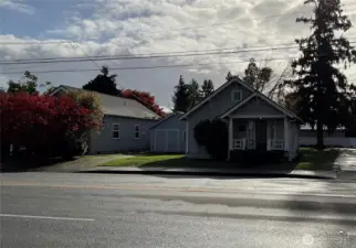 Welcome to 530 E Pioneer, Puyallup