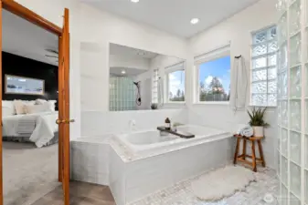 ...and an oversized soaking tub