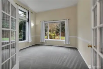 Sitting room with a Mt. Si view or second office