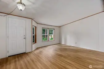 New floors throughout!