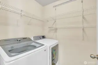 Washer & dryer included