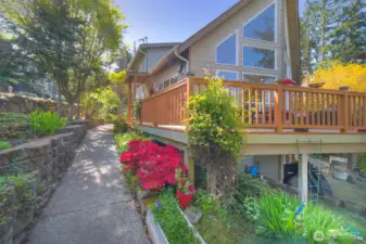 Entry walkway